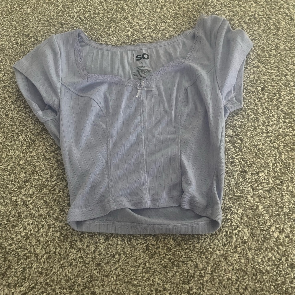 SO Gray Crop Fitted Short Sleeve Blouse